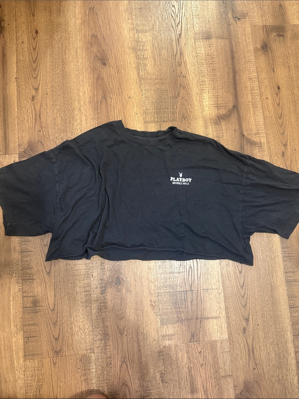 PLAYBOY Black Cropped Logo Tee